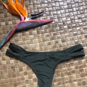 ❌SOLD❌ Boutine LA/ Chooks LA bikini bottoms